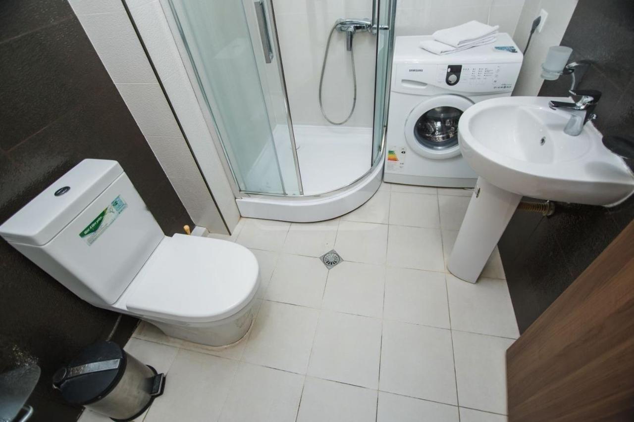 Apartment In Orbi Sea Tower For Rent Batumi Bagian luar foto